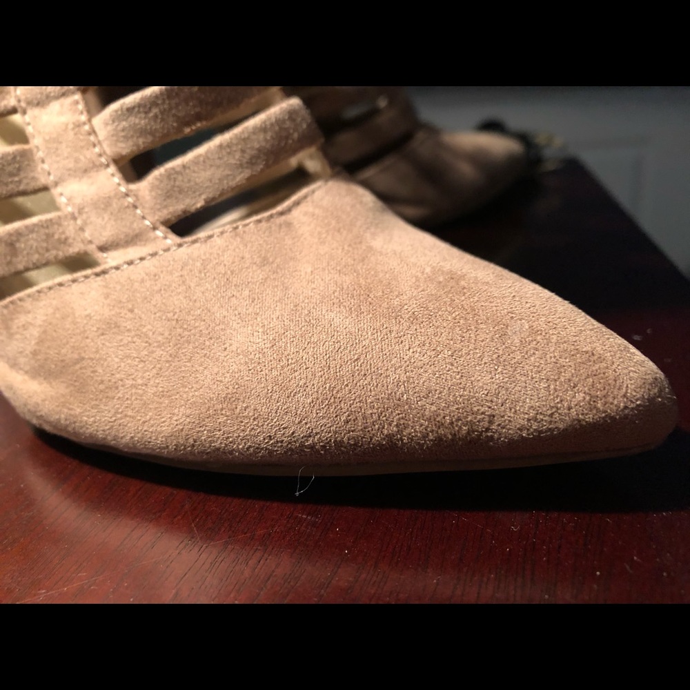 Guess Heels - Picture 6 of 6